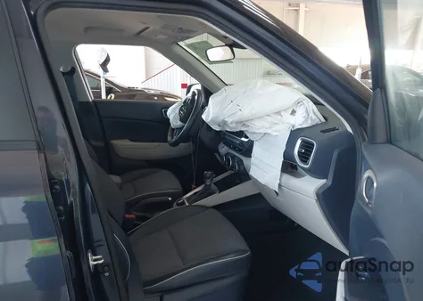 2021 Hyundai Venue Denim z USA, uszkodzony, nr VIN KMHRC8A3XMU127953